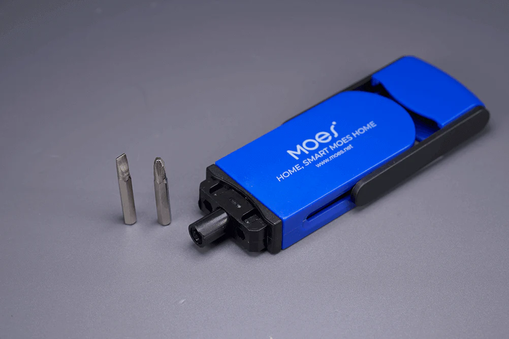 Multi-functional Screwdriver 9